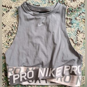 Nike Pro cropped tank